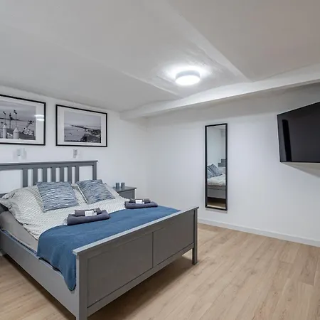 Monciak Comfort - Przystan By Oneapartments سوبوت